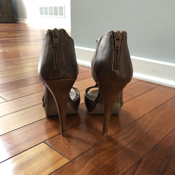 **Brand New** Fergie Kitana Stilettos - 8 - Picture 5 of 5